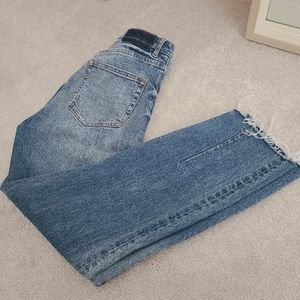 Straight-leg ankle length high waist jeans sz 6